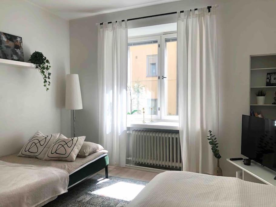 Modern And Bright Studio With Top Location Helsinki Buitenkant foto